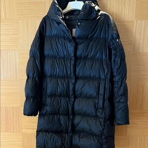 Athleta Women's Black Puffer Jacket